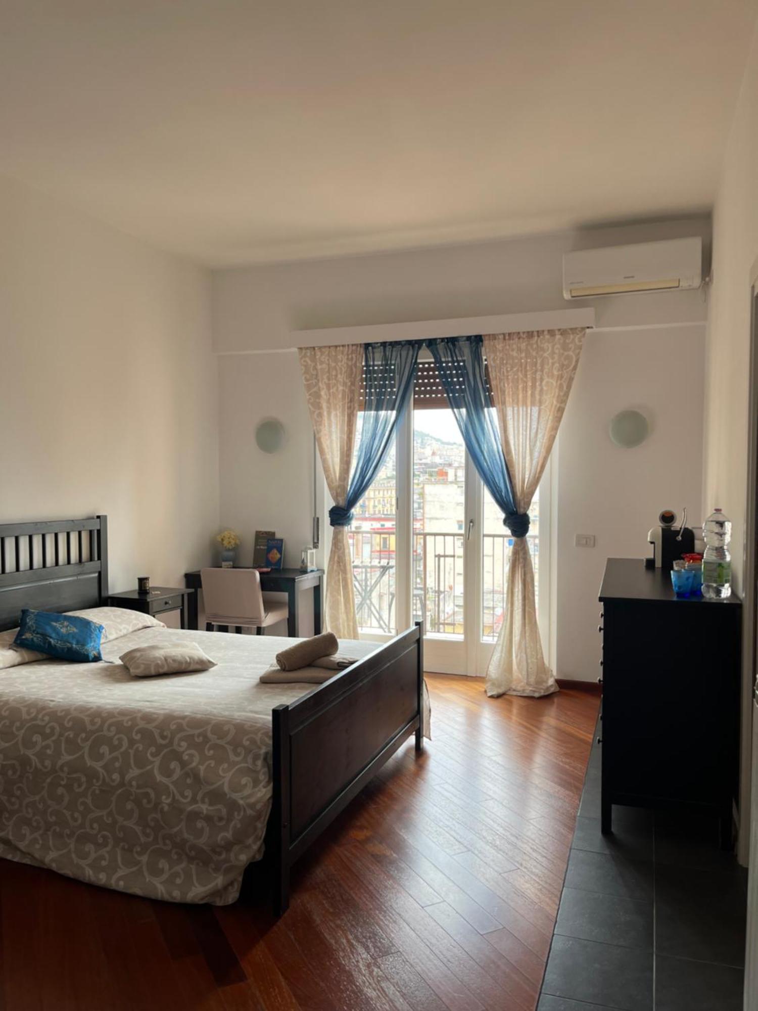 Casa Olga Apartment เนเปิลส์ ภายนอก รูปภาพ